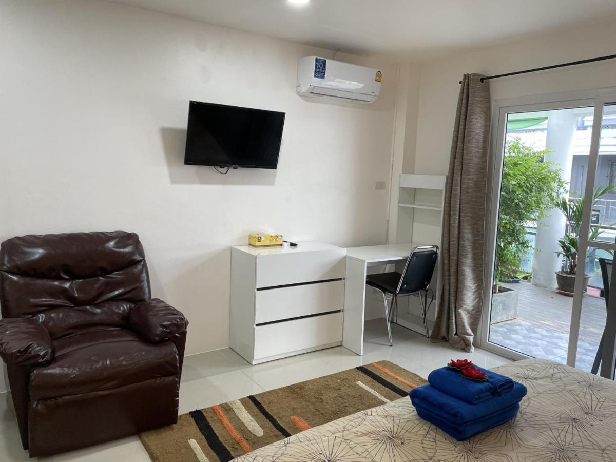 Inn Dulgence Patong Exterior foto
