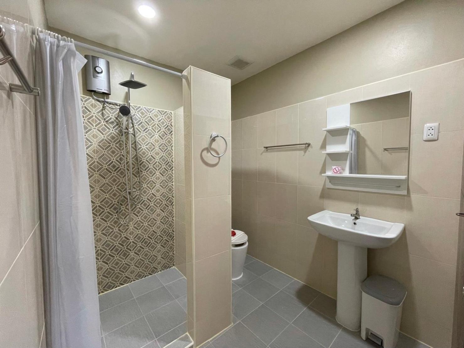 Inn Dulgence Patong Exterior foto